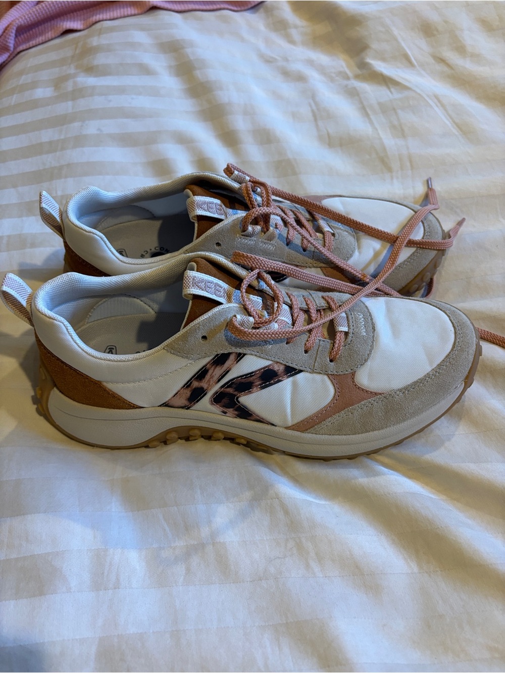 Keen KS86 casual sneaker with leopard print K. Worn twice sz41w - Picture 2 of 6
